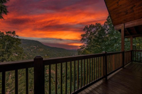 Mountain View 3 bedroom Cabin with Hot Tub